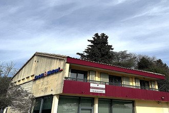  localcommercial villeneuve-les-avignon 30400