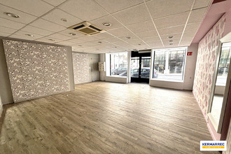  localcommercial vitre 35500