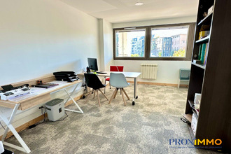  localcommercial voiron 38500