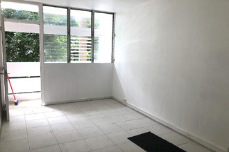 location appartement abymes 97139