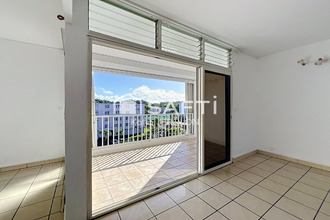 location appartement abymes 97139