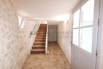 location appartement aureille 13930