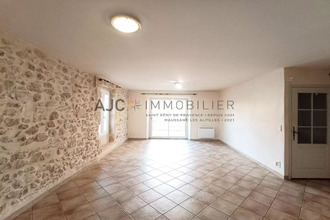 location appartement aureille 13930