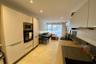 Ma-Cabane - Location Appartement AUXON-DESSUS, 53 m²