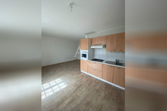 location appartement becon-les-granits 49370