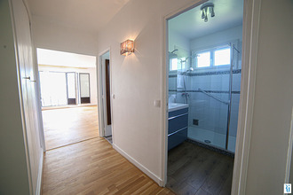 Ma-Cabane - Location Appartement BOIS-GUILLAUME, 69 m²