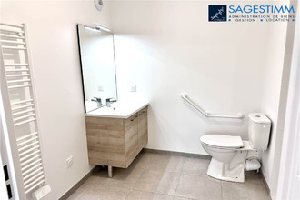 Ma-Cabane - Location Appartement CAMBLANES-ET-MEYNAC, 42 m²