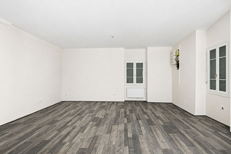 location appartement charleval 13350