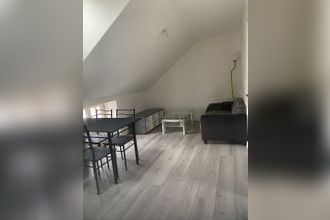 Ma-Cabane - Location Appartement Cholet, 30 m²