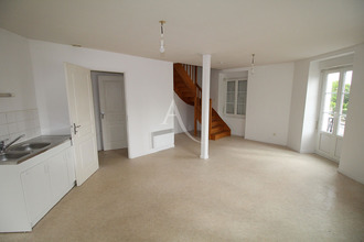 location appartement contigne 49330