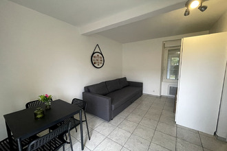 Ma-Cabane - Location Appartement CORBEIL-ESSONNES, 18 m²