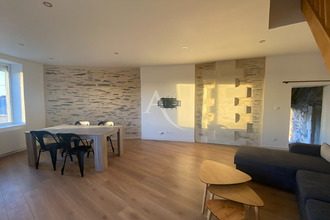 Ma-Cabane - Location Appartement CORNE, 72 m²
