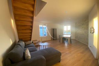 Ma-Cabane - Location Appartement CORNE, 72 m²