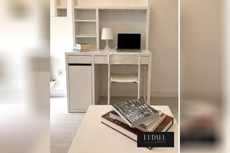 Ma-Cabane - Location Appartement Courbevoie, 18 m²