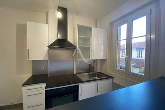 Ma-Cabane - Location Appartement COURBEVOIE, 44 m²
