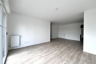 Ma-Cabane - Location Appartement DOURDAN, 76 m²