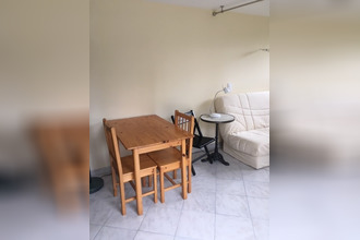 Ma-Cabane - Location Appartement Entrammes, 29 m²