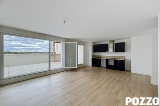 Ma-Cabane - Location Appartement FLEURY-SUR-ORNE, 65 m²