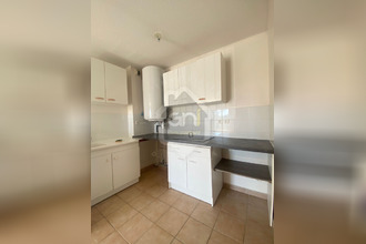 location appartement fourques 30300