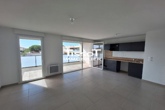 location appartement garons 30128