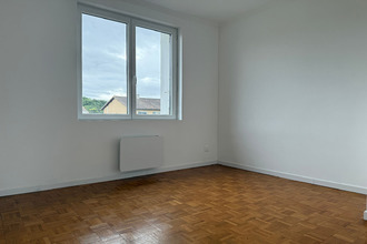 location appartement gencay 86160