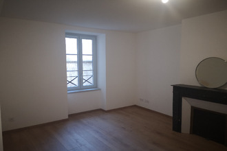 location appartement gray 70100