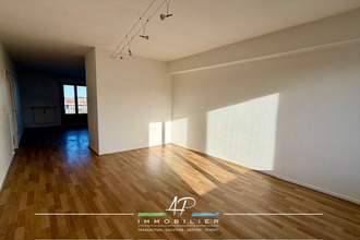 location appartement gray 70100