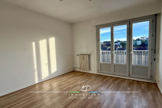 location appartement gray 70100