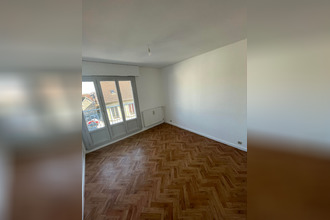 location appartement gray 70100