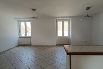 location appartement gray 70100