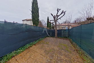 location appartement greoux-les-bains 04800