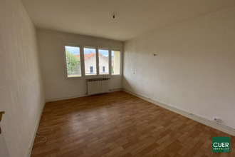 Ma-Cabane - Location Appartement GUILHERAND-GRANGES, 76 m²