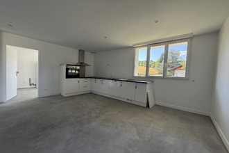 location appartement herbeys 38320