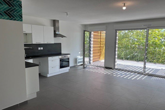 Ma-Cabane - Location Appartement JUVIGNAC, 83 m²