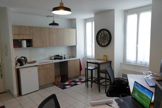 Ma-Cabane - Location Appartement L'Isle-Jourdain, 37 m²