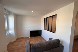Ma-Cabane - Location Appartement LAGNIEU, 29 m²