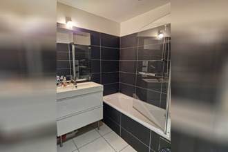 location appartement lambesc 13410