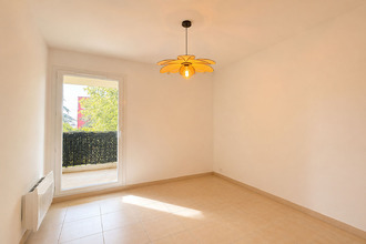 location appartement lambesc 13410