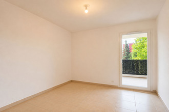 location appartement lambesc 13410