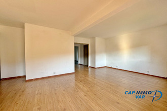 location appartement le-beausset 83330