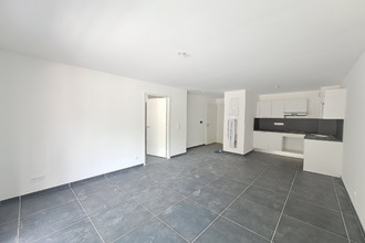 location appartement le-lavandou 83980