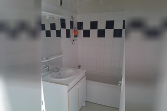 location appartement lery 27690