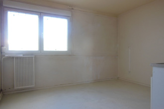 location appartement lery 27690
