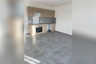 location appartement les-angles 30133