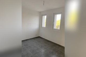 location appartement les-angles 30133