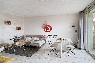 location appartement les-angles 30133