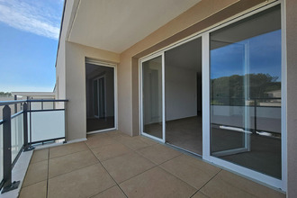 location appartement les-angles 30133