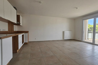 location appartement les-angles 30133