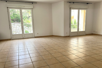 location appartement les-angles 30133