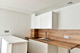 location appartement les-angles 30133